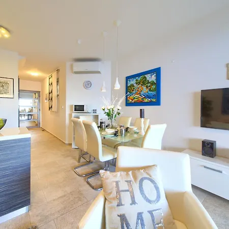 Miracle 1 With Heated Pool *