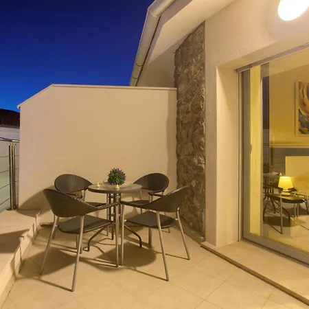 Miracle 1 With Heated Pool