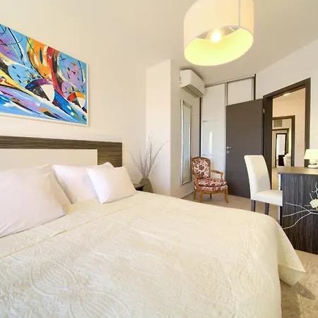 Miracle 1 With Heated Pool * Krk Town