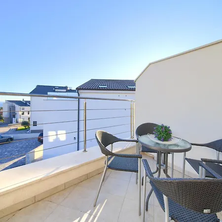 Miracle 1 With Heated Pool * Krk Town