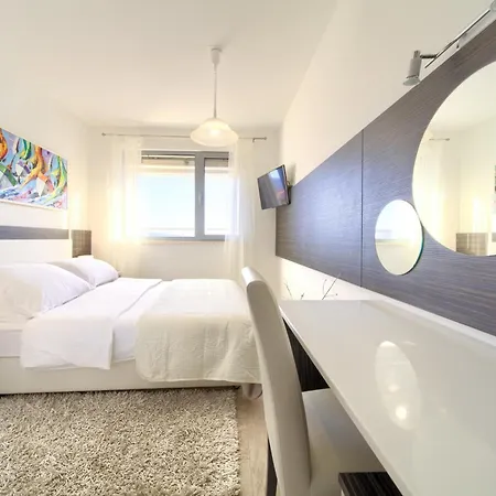 Miracle 1 With Heated Pool *