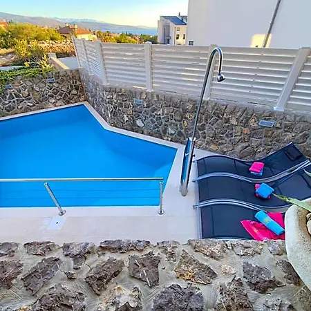 Villa Miracle 1 With Heated Pool Krk Town