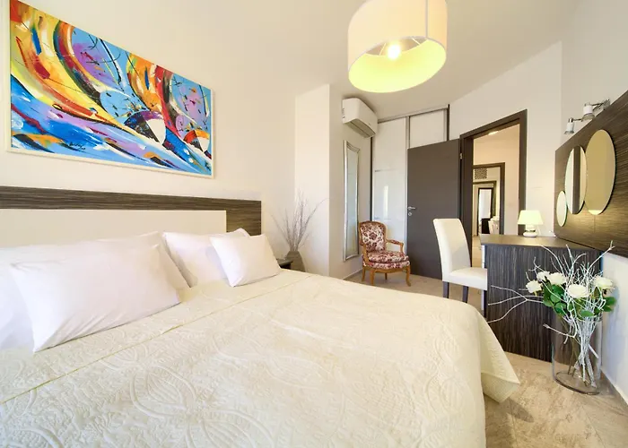 Miracle 1 With Heated Pool * Krk Town